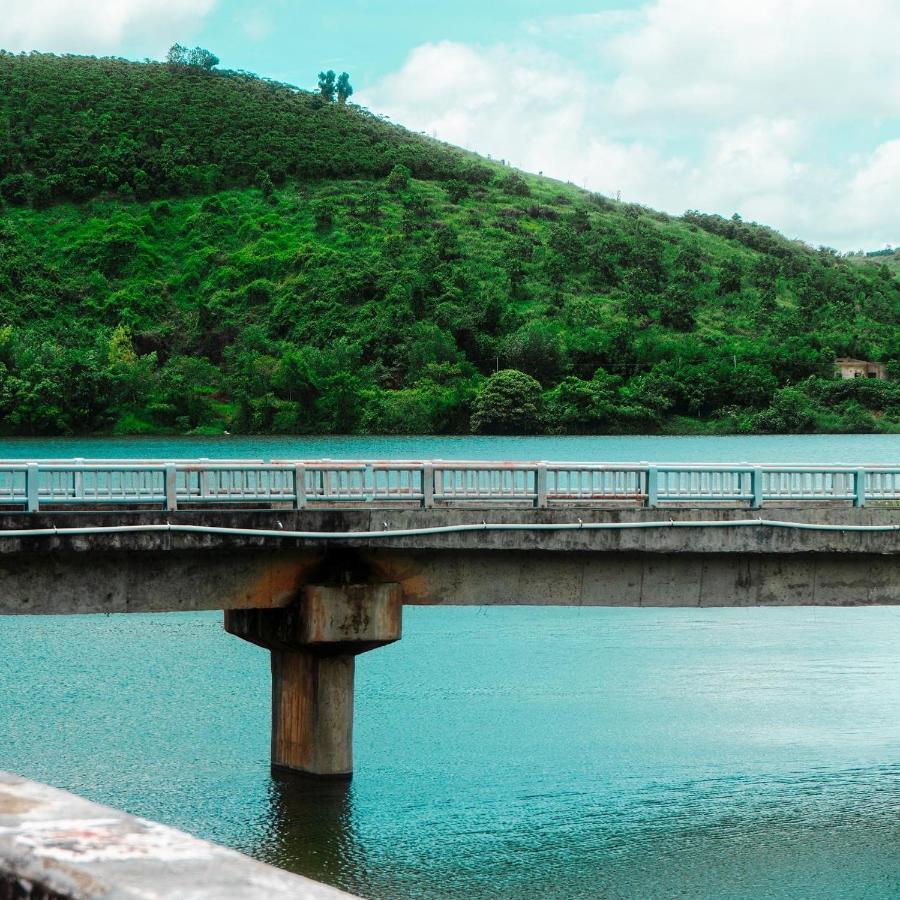 Nha Bao La - Ho Dak Long Thuong Bảo Lộc Exterior photo