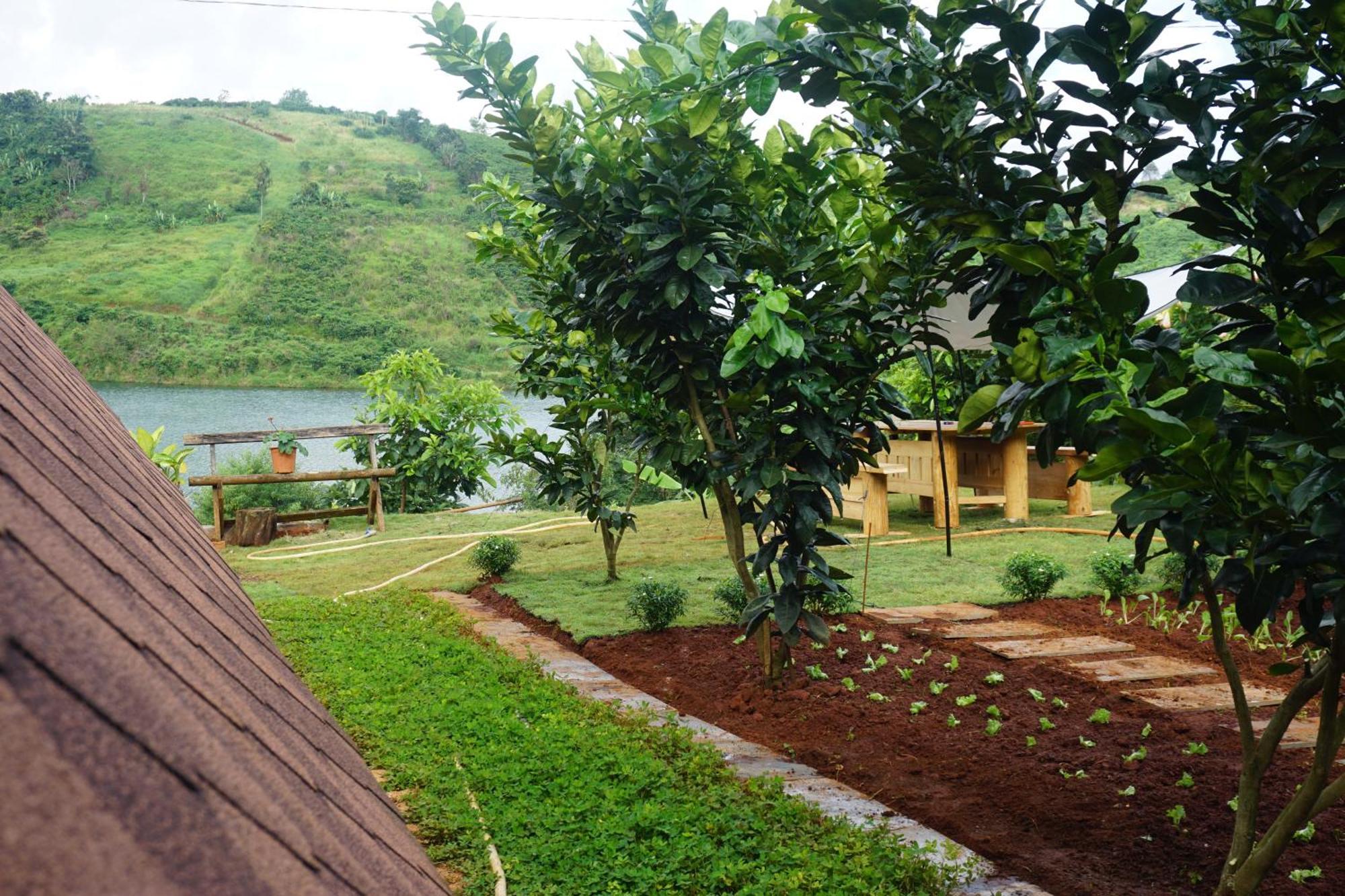 Nha Bao La - Ho Dak Long Thuong Bảo Lộc Exterior photo
